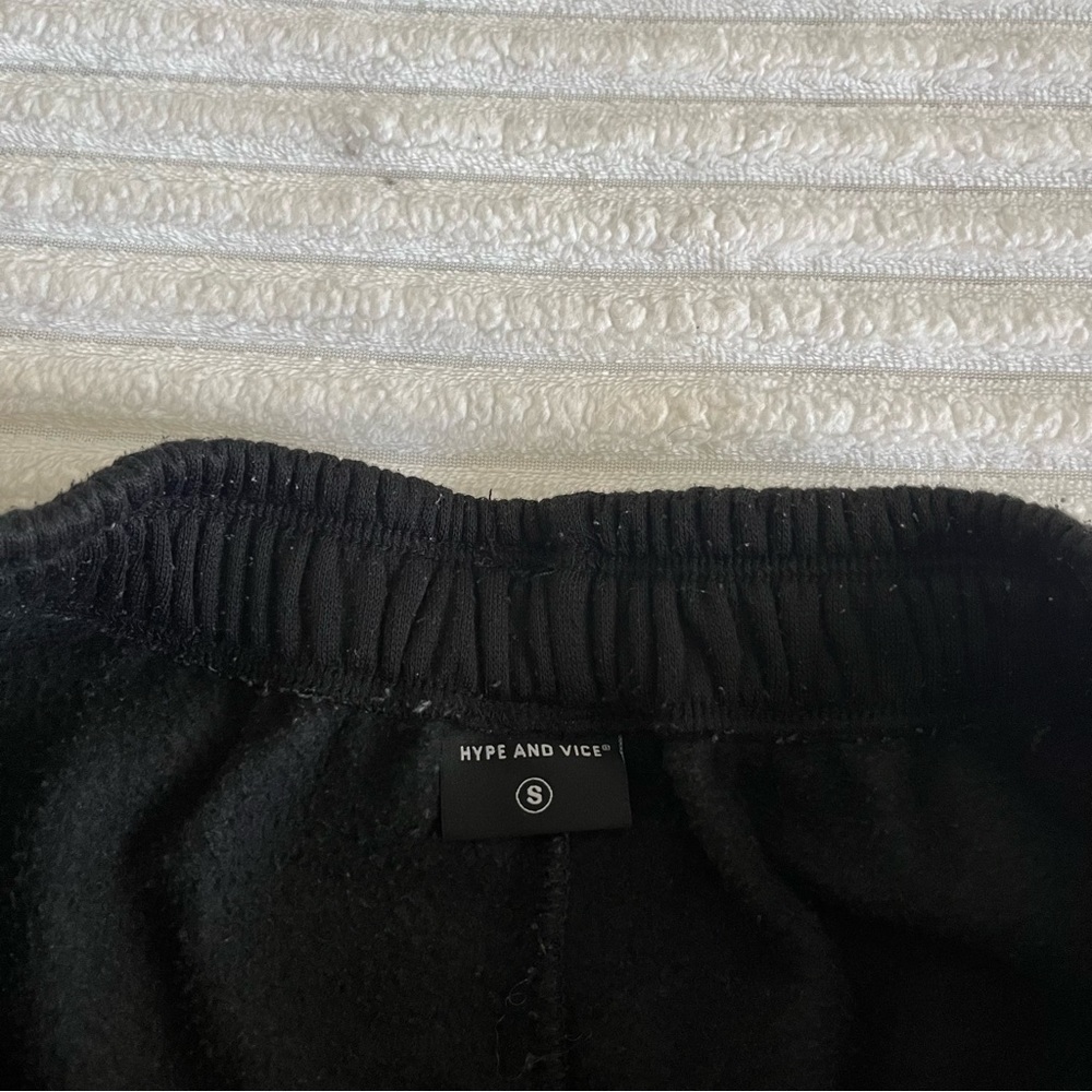 Hype & Vice Hawaii Sweatpants - Picture 6 of 7